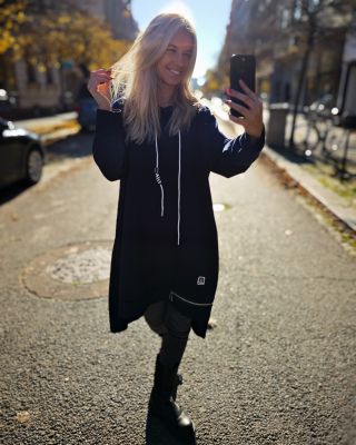 ✨ Pohodlnost a styl v jednom. ✨ 👗👉 enjoystyle.cz/obleceni/ Objev kousky, které dodají tvému šatníku jiskru – od ležérních...